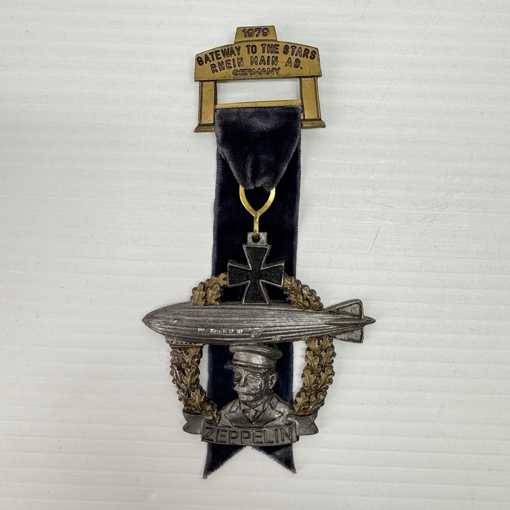1979 GATEWAY TO THE STARS RHEIM MAIN AB. GERMANY WW1 GERMAM ZEPPELIN MEDAL